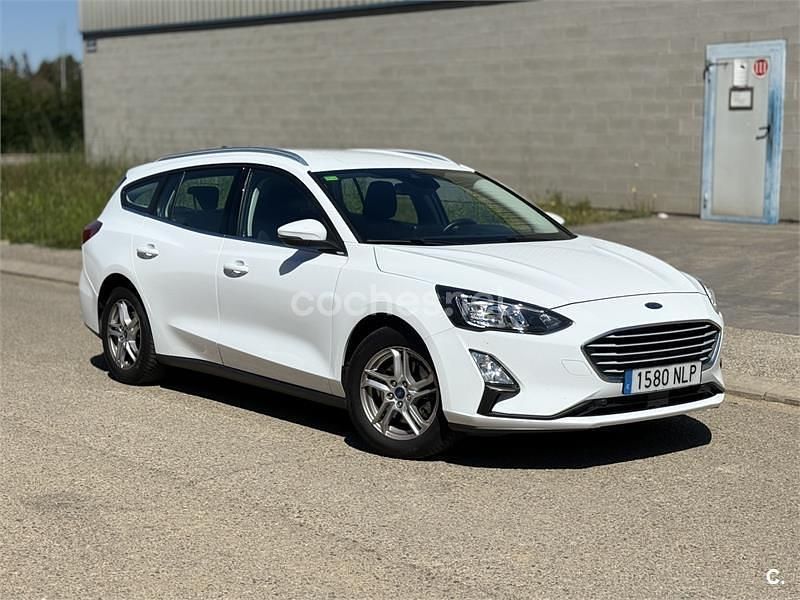 Usado Ford Focus Trend 120 CV (88 kW) 2020 Blanco Familiar