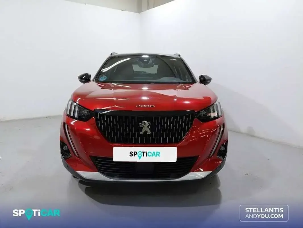Usado Peugeot 2008 GTi 131 CV (96 kW) 2022 Rojo SUV