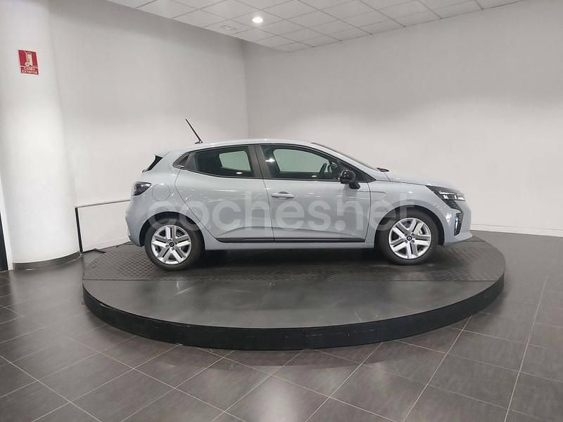 Usado Renault Clio V Evolution 160 CV (117 kW) 2025 Gris / plata Berlina