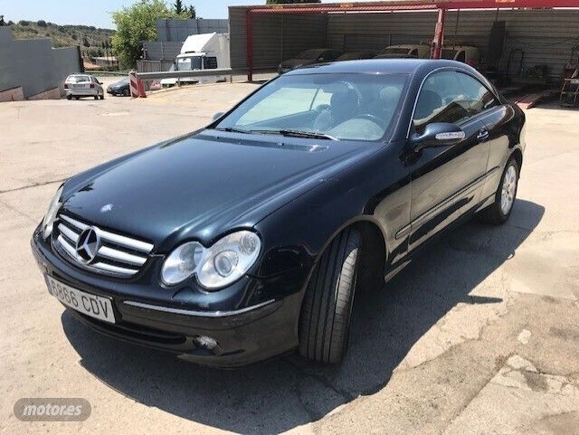 Usado Mercedes CLK270 170 CV (125 kW) 2003 Azul Coupe