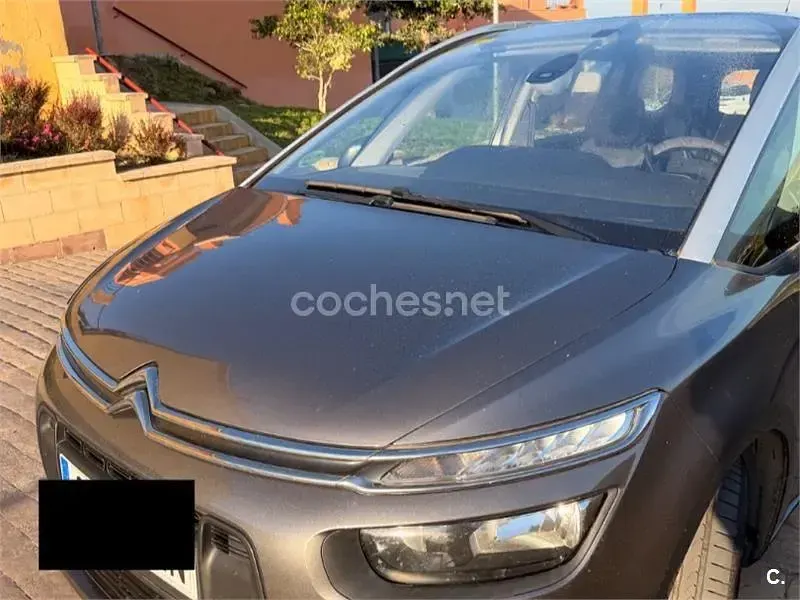 Usado Citroën C4 SpaceTourer Feel 130 CV (95 kW) 2019 Gris / plata Monovolumen