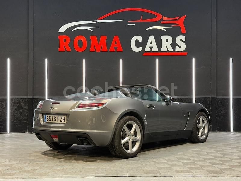 Usado Opel GT 264 CV (194 kW) 2008 Gris / plata Descapotable