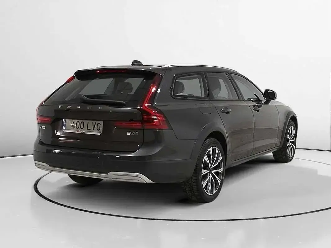 Usado Volvo V90 CC Pro 197 CV (144 kW) 2021 Gris Familiar