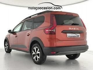 Usado Dacia Jogger Expression 110 CV (80 kW) 2024 Naranja Monovolumen