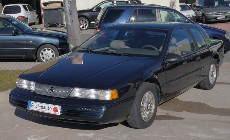 Verde metalizado Usado 1992 Ford Mercury Cougar Coupe | 6300 € - Imagen 1/4