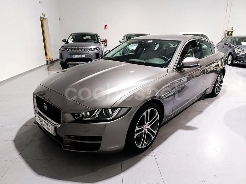 Gris / plata Usado 2018 Jaguar XE Prestige Berlina | 14.990 € (Super precio) - Imagen 1/4