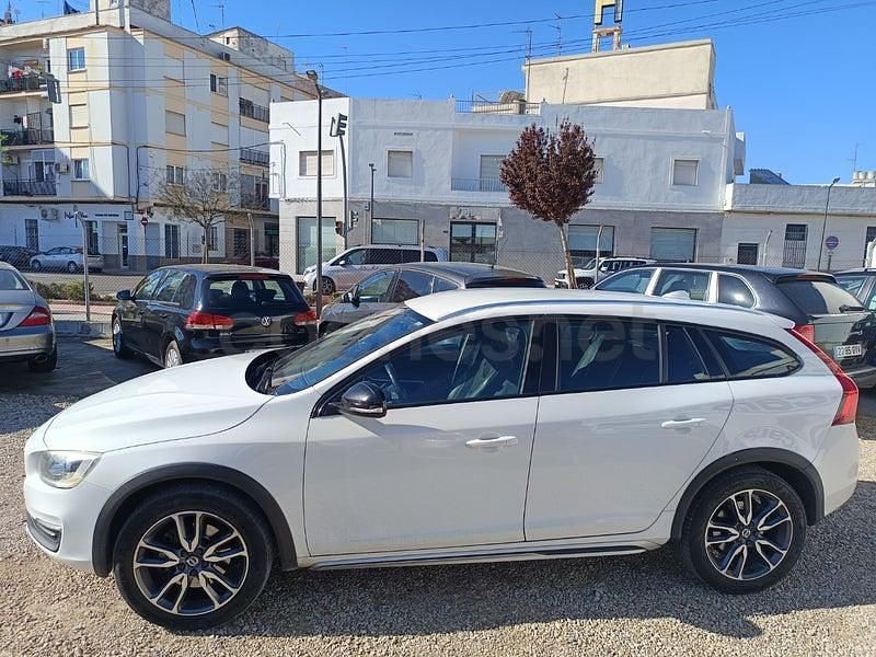 Usado Volvo V60 CC Summum 150 CV (110 kW) 2016 Blanco Familiar