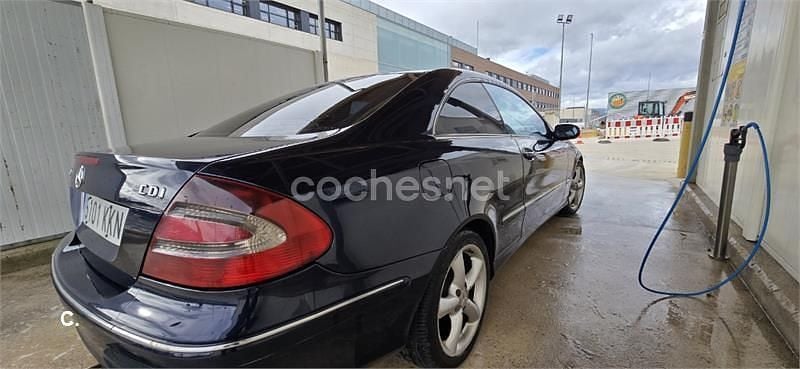 Usado Mercedes CLK270 Elegance 170 CV (125 kW) 2004 Azul Coupe