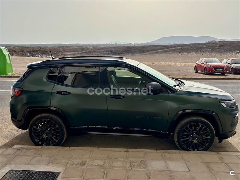 Usado Jeep Compass Limited 190 CV (139 kW) 2021 Verde SUV
