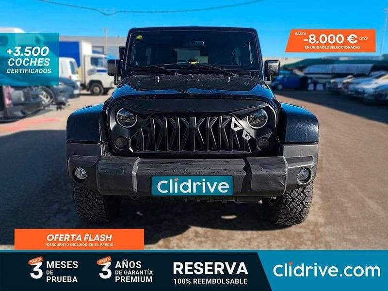 Usado Jeep Wrangler Sahara 200 CV (147 kW) 2011 Negro SUV