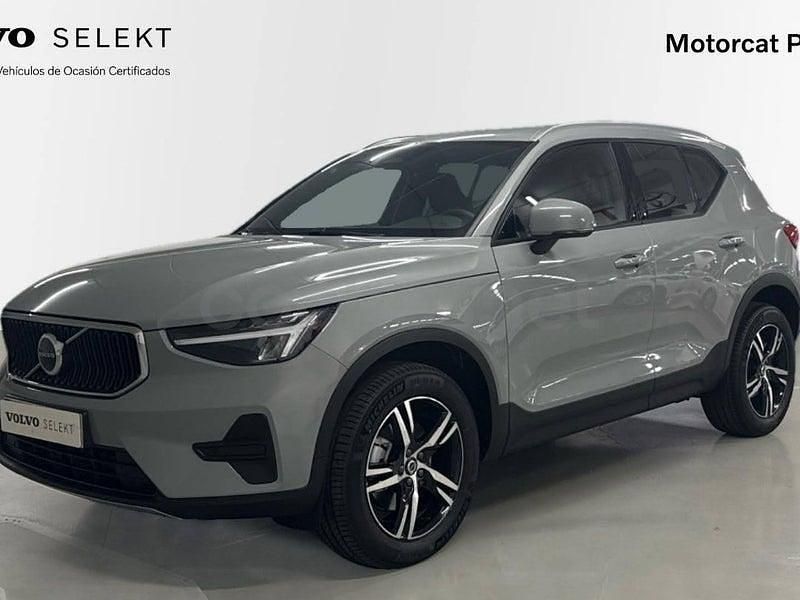 Nuevo Volvo XC40 Core 163 CV (119 kW) 2025 Gris / plata SUV