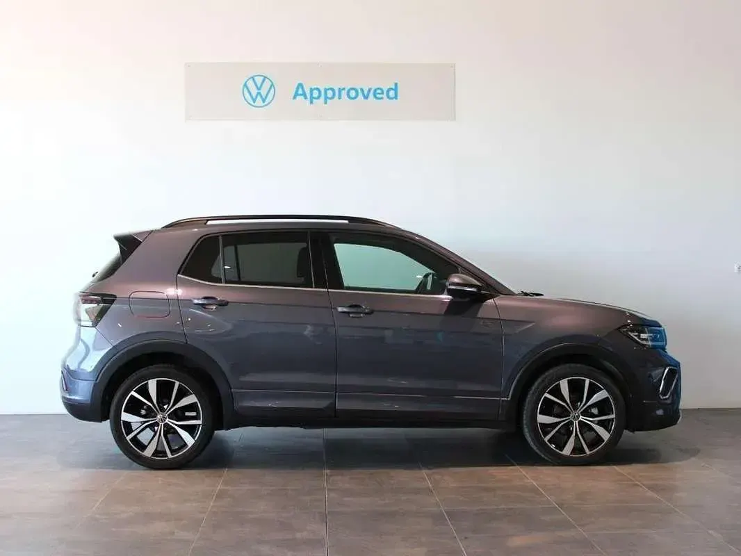 Usado VW T-Cross R-line 116 CV (85 kW) 2025 Gris SUV