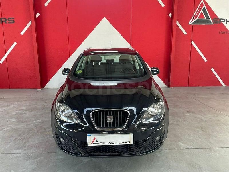 Usado Seat Altea XL Style 140 CV (102 kW) 2013 Negro Monovolumen