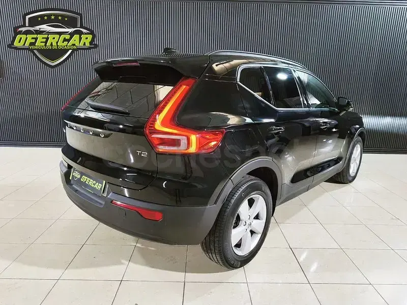 Usado Volvo XC40 129 CV (94 kW) 2022 Negro SUV