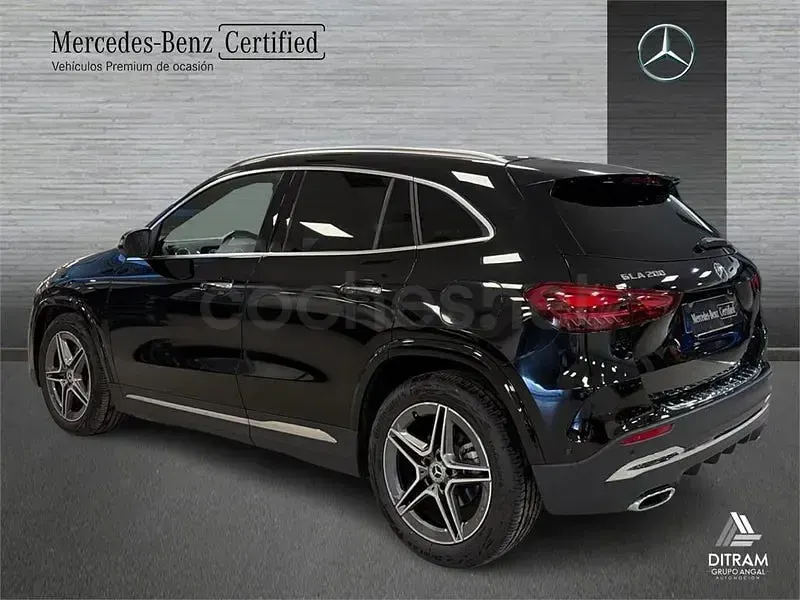 Usado Mercedes GLA200 163 CV (119 kW) 2025 Negro SUV