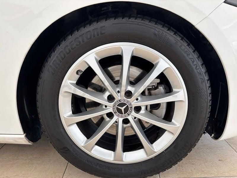 Usado Mercedes A200 150 CV (110 kW) 2020 Blanco Berlina