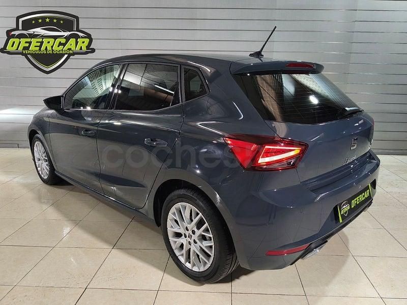 Usado Seat Ibiza FR 115 CV (84 kW) 2025 Gris / plata Utilitario