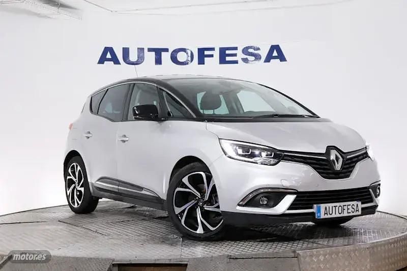 Usado Renault Scénic IV Intens 120 CV (88 kW) 2020 Plateado Monovolumen