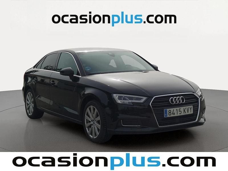 Usado Audi A3 Design 150 HP (110 kW) 2019 Preto Sedan