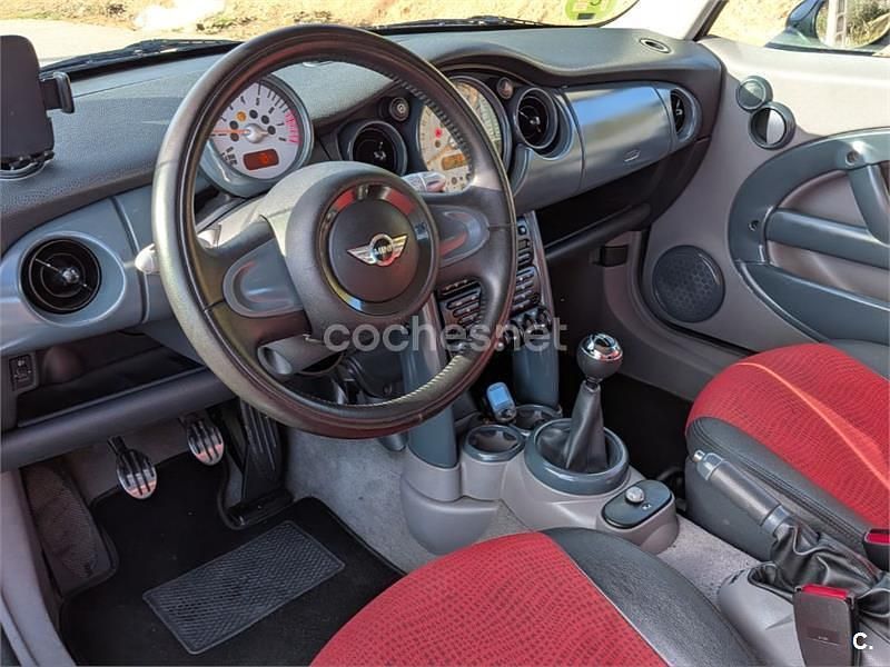 Usado Mini Cooper 115 CV (84 kW) 2002 Rojo Utilitario