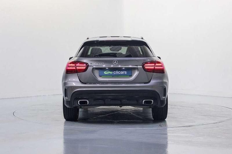 Usado Mercedes GLA200 156 HP (114 kW) 2020 Cinzento SUV