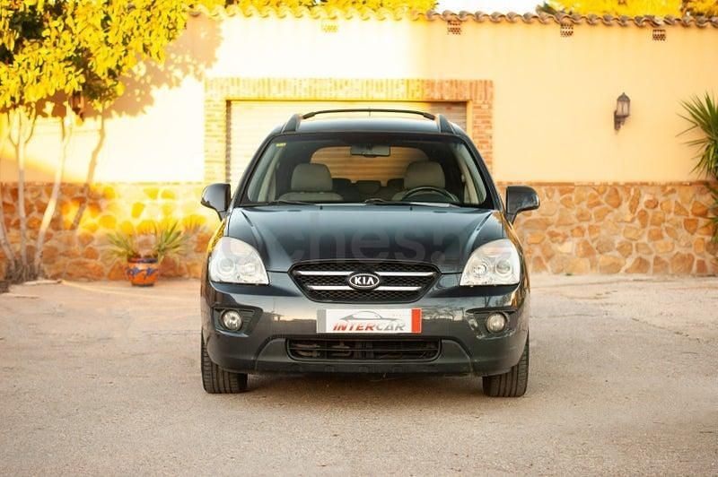 Usado Kia Carens 140 CV (102 kW) 2008 Negro Monovolumen
