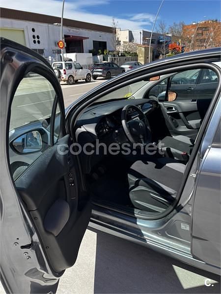 Usado Citroën C3 68 CV (50 kW) 2012 Gris / plata Berlina