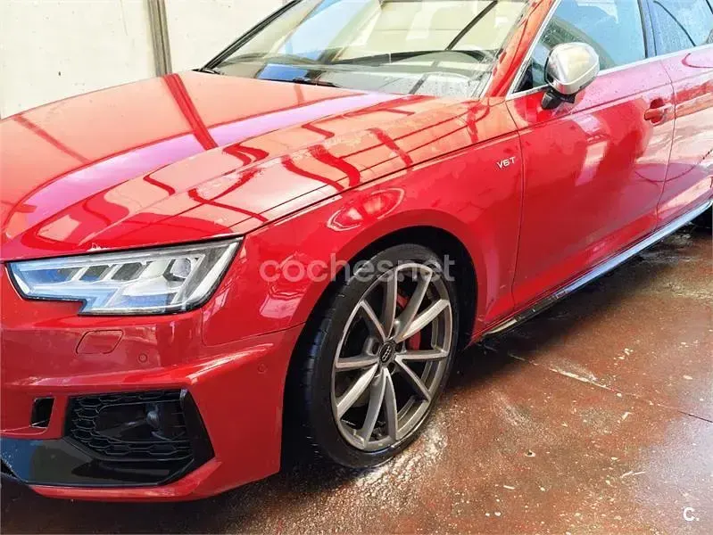 Usado Audi S4 354 CV (260 kW) 2017 Rojo Familiar