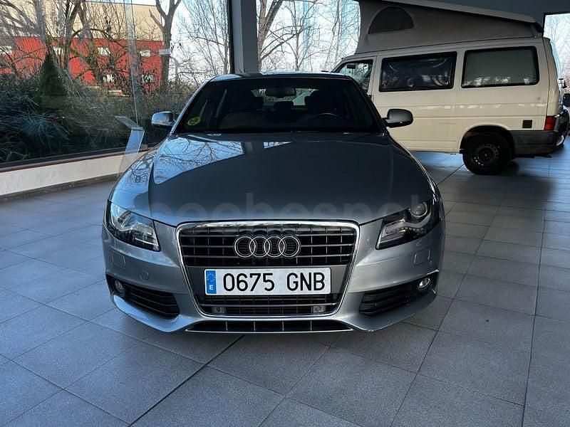 Usado Audi A4 S-Line 143 CV (105 kW) 2009 Gris / plata Berlina