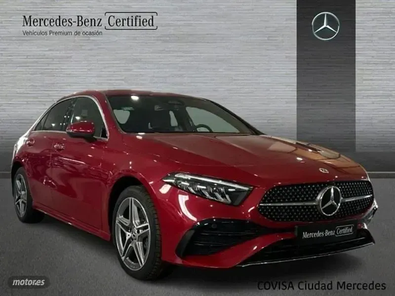 Usado Mercedes A250 218 CV (160 kW) 2024 Rojo Berlina