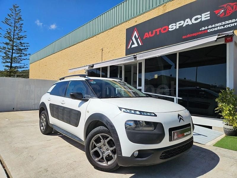 Usado Citroën C4 Cactus Shine Edition 100 CV (73 kW) 2014 Blanco Utilitario