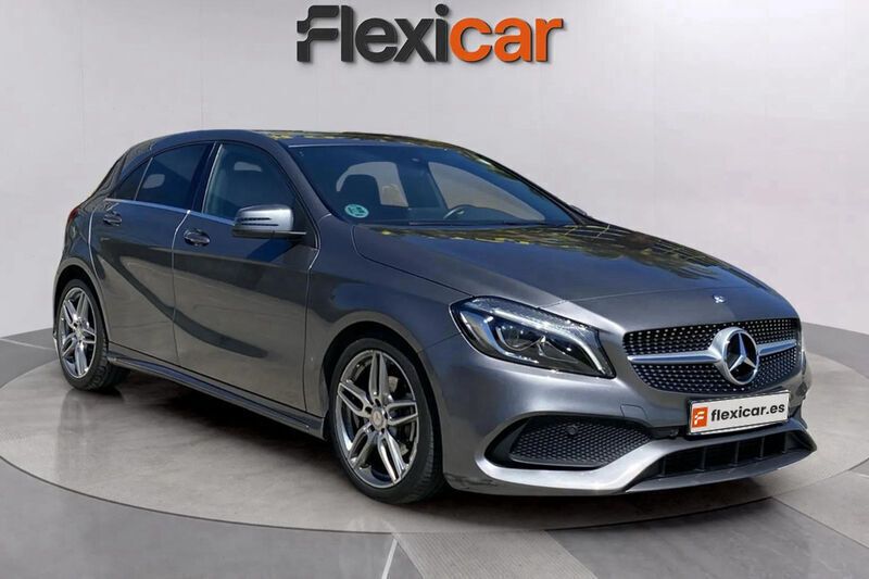 Gris Usado 2017 Mercedes A200 AMG line Berlina | 17.790 € (Precio justo) - Imagen 1/4