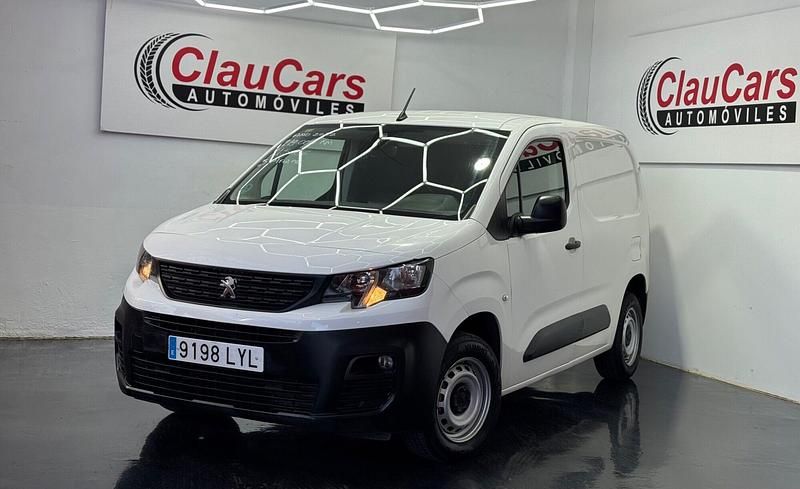 Blanco Usado 2022 Peugeot Partner S Monovolumen | 9504 € (Buen precio) - Imagen 1/4