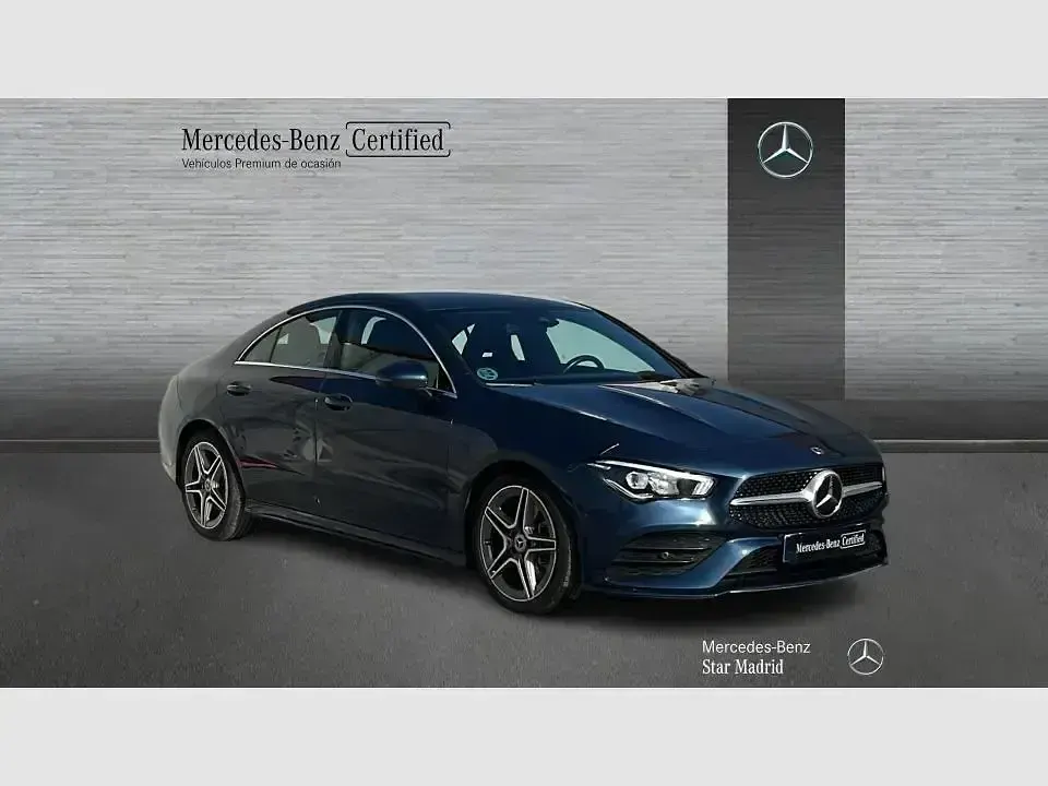 Usado Mercedes CLA200 AMG line 163 CV (119 kW) 2022 Denim blue  metallic paint Utilitario