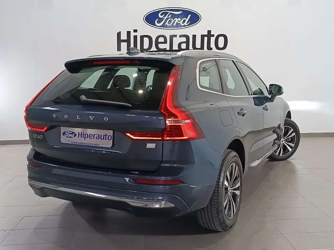 Usado Volvo XC60 Inscription 351 CV (258 kW) 2022 Azul SUV