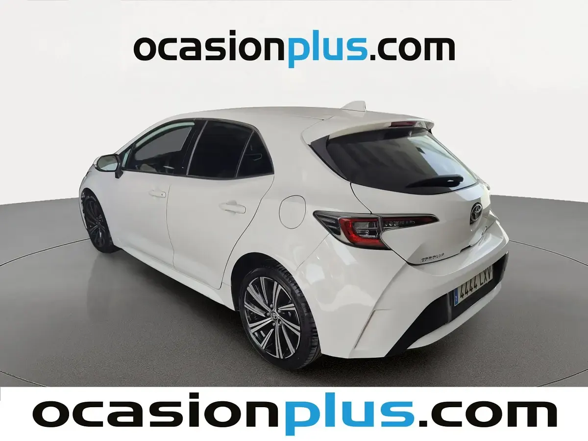 Usado Toyota Corolla Style 122 CV (89 kW) 2022 Blanco Utilitario