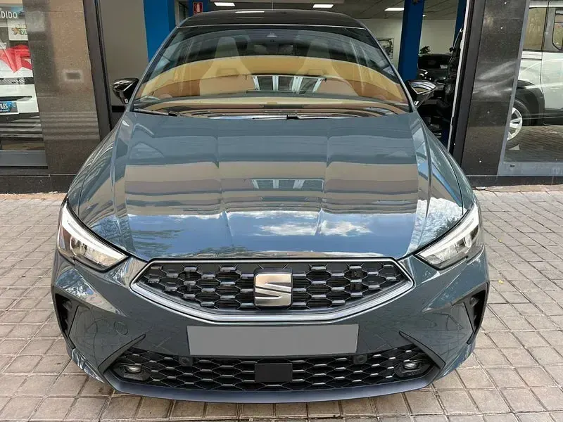 Nuevo Seat Ibiza 115 CV (84 kW) 2026 Azul Utilitario