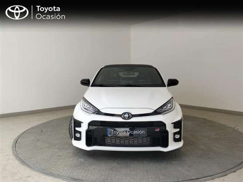 Usado Toyota Yaris 261 CV (191 kW) 2022 Blanco Berlina