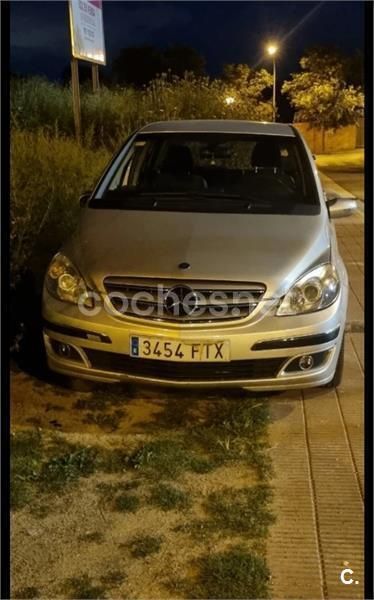 Gris / plata Usado 2007 Mercedes B200 Monovolumen | 4800 € (Precio justo) - Imagen 1/4