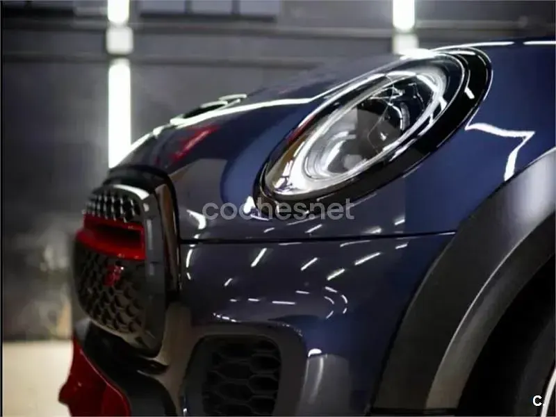 Usado Mini John Cooper Works 306 CV (225 kW) 2020 Gris / plata Utilitario