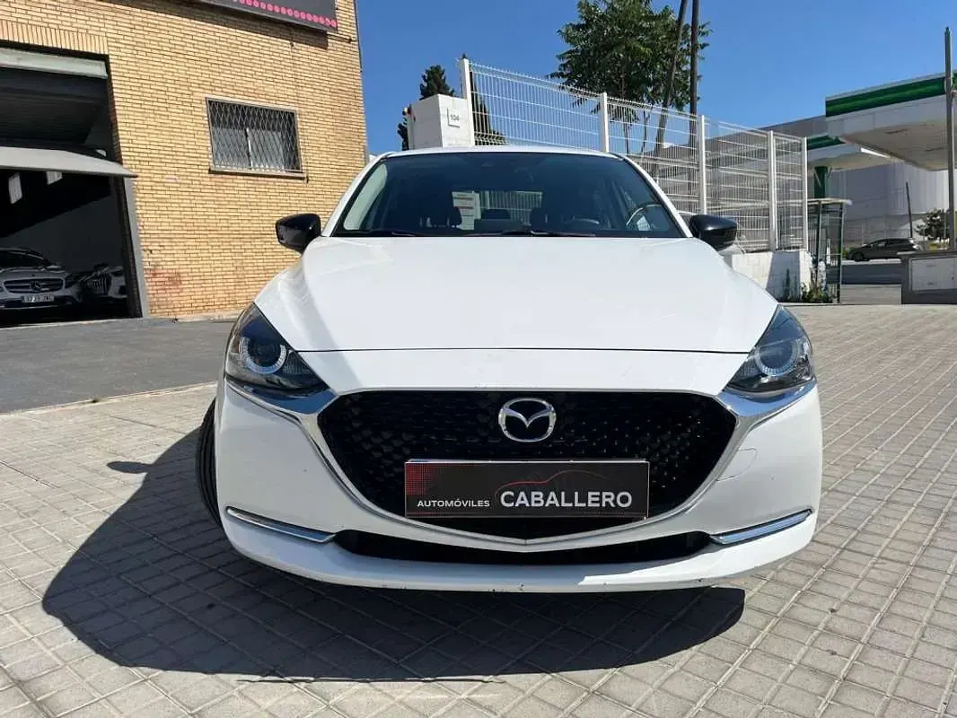 Usado Mazda 2 Homura-Line 90 CV (66 kW) 2022 Blanco Utilitario