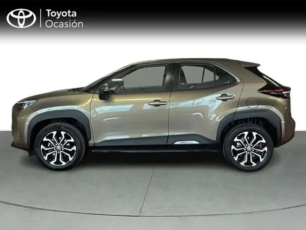 Usado Toyota Yaris Cross Active 116 CV (85 kW) 2022 Verde SUV