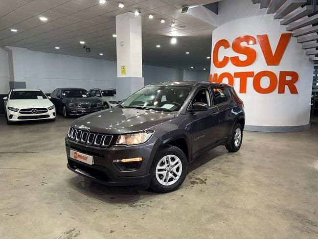 Usado Jeep Compass Limited 140 CV (102 kW) 2018 Gris SUV