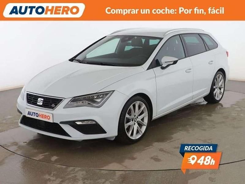 Usado Seat Leon FR 150 CV (110 kW) 2019 Blanco Familiar