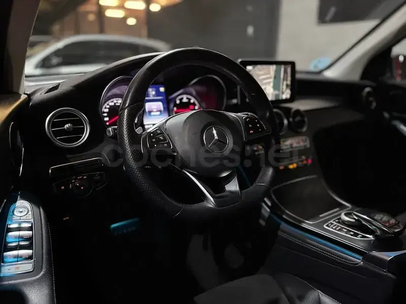Usado Mercedes GLC220 170 CV (125 kW) 2019 Gris / plata SUV