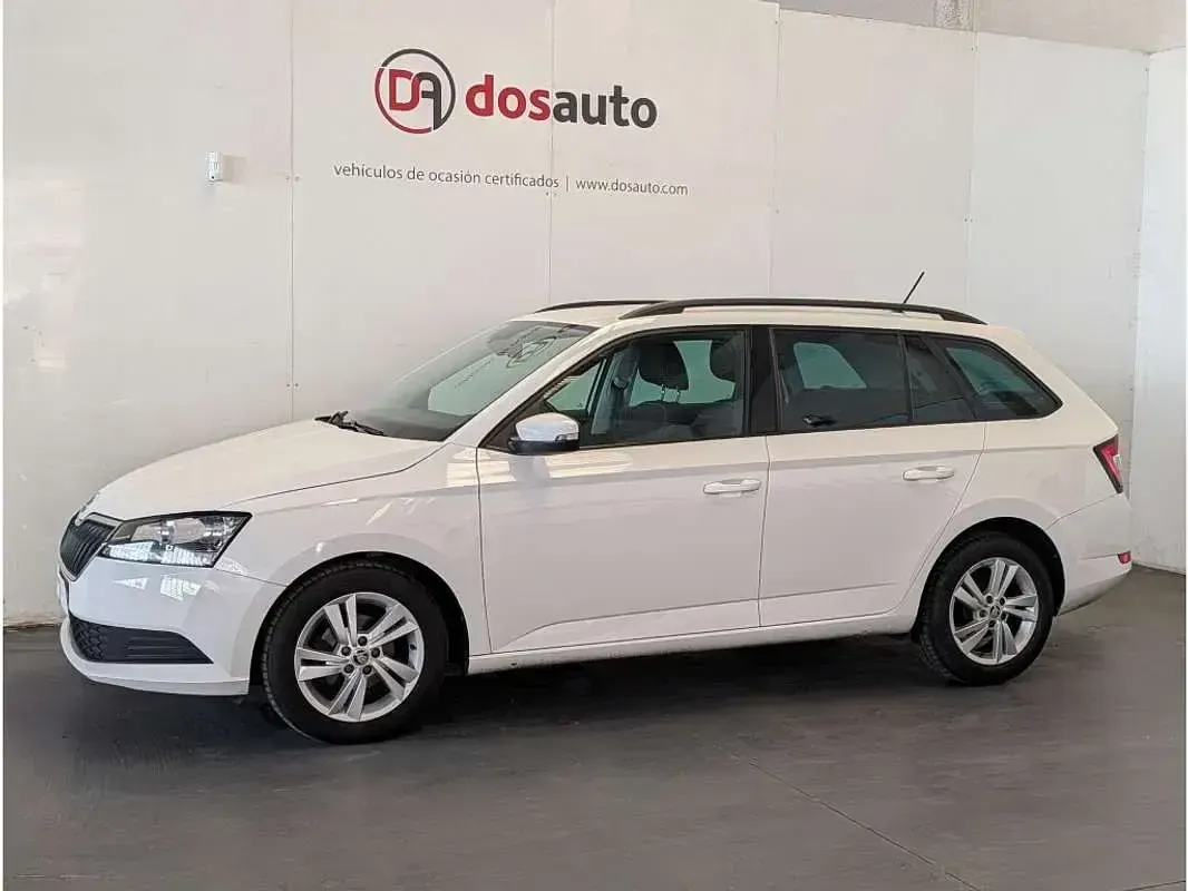 Usado Skoda Fabia Ambition 95 CV (69 kW) 2022 Blanco Utilitario