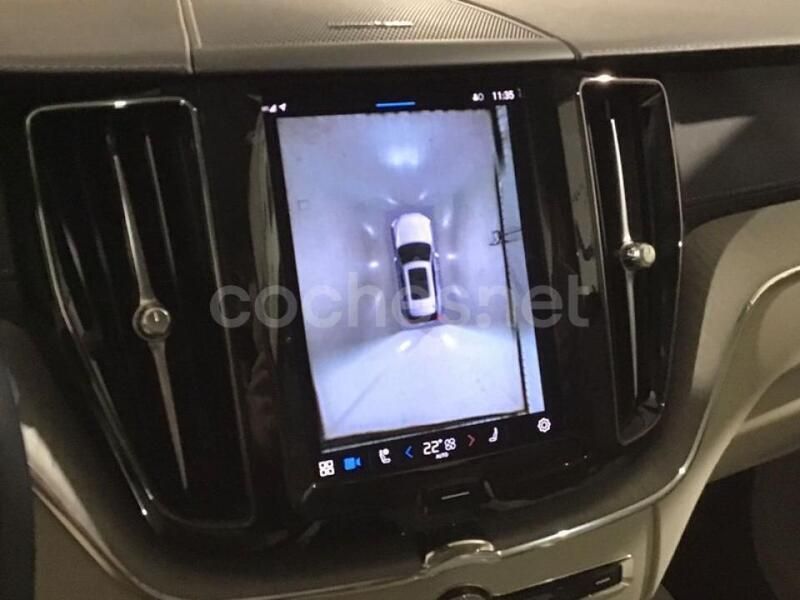 Usado Volvo XC60 Plus 350 CV (257 kW) 2023 Blanco SUV