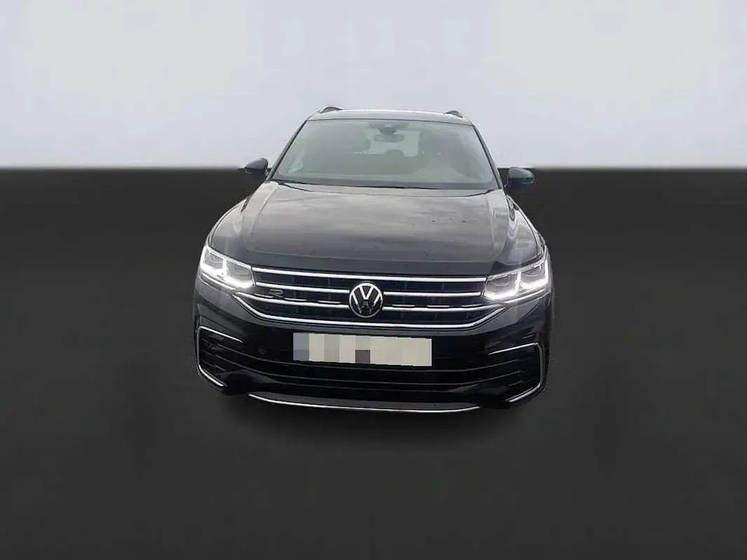 Usado VW Tiguan R-line 150 CV (110 kW) 2022 Negro SUV