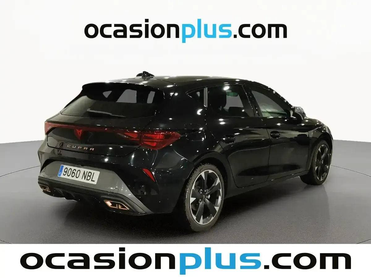 Usado Cupra Leon 204 CV (150 kW) 2025 Negro Berlina