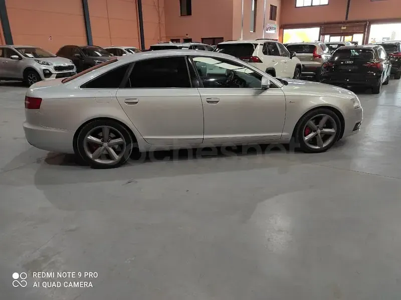 Usado Audi A6 170 CV (125 kW) 2010 Gris / plata Berlina